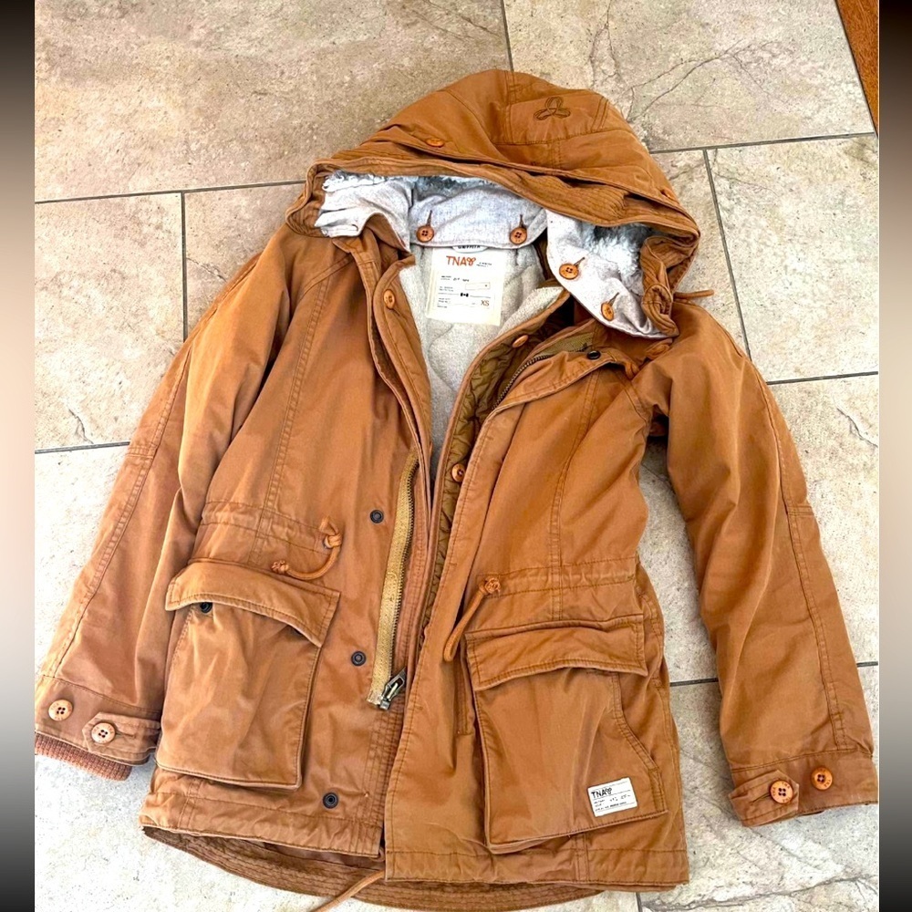 Aritzia TNA jacket  3 in 1 jacket Tan Hooded Jacket XS warm jacket
